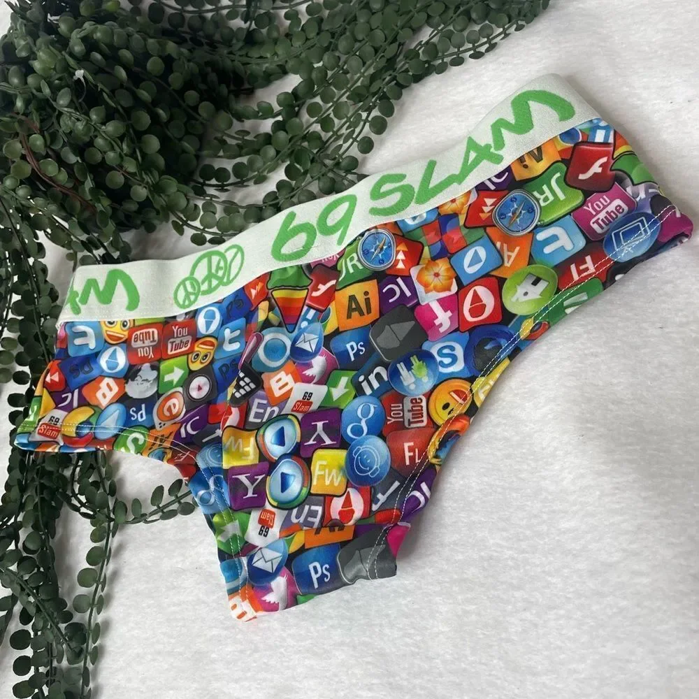 Unique Bikini Bottom  - Picture 3 of 3